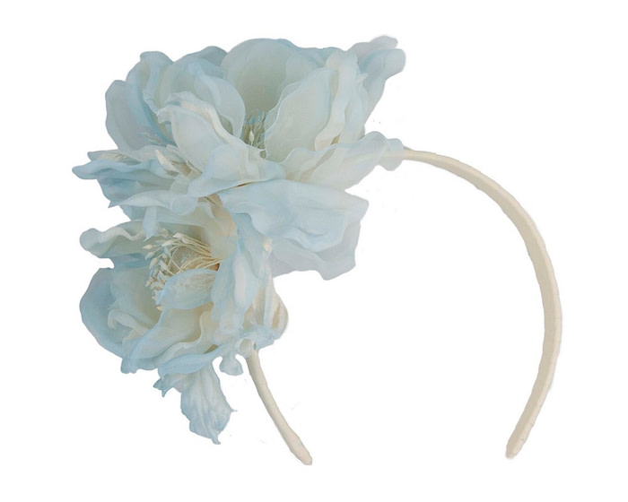 Light blue flower fascinator by Fillies Collection - Image 2