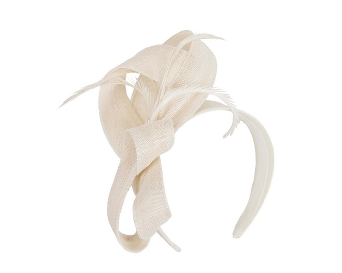 Cream abaca loops and feathers racing fascinator by Fillies Collection - Image 2