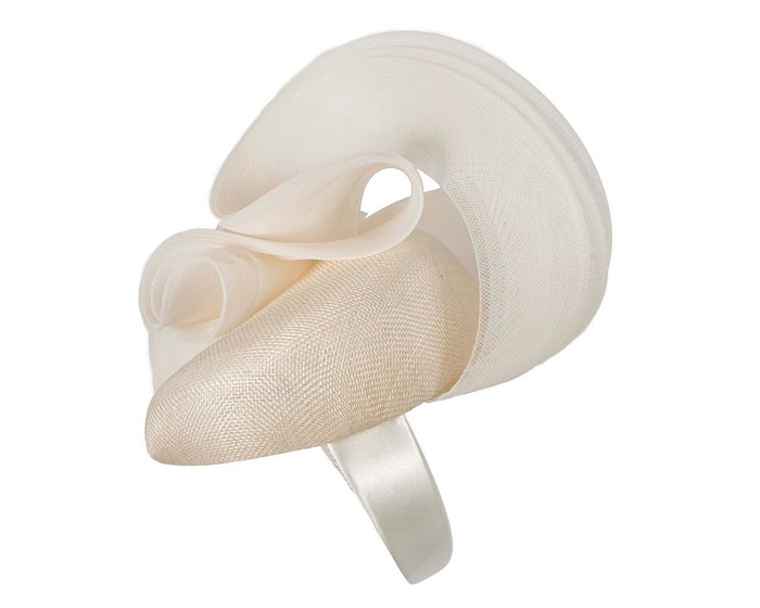 Cream racing fascinator by Fillies Collection S255 - Image 3