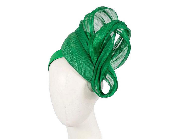 Green pillbox fascinator with silk abaca bow by Fillies Collection