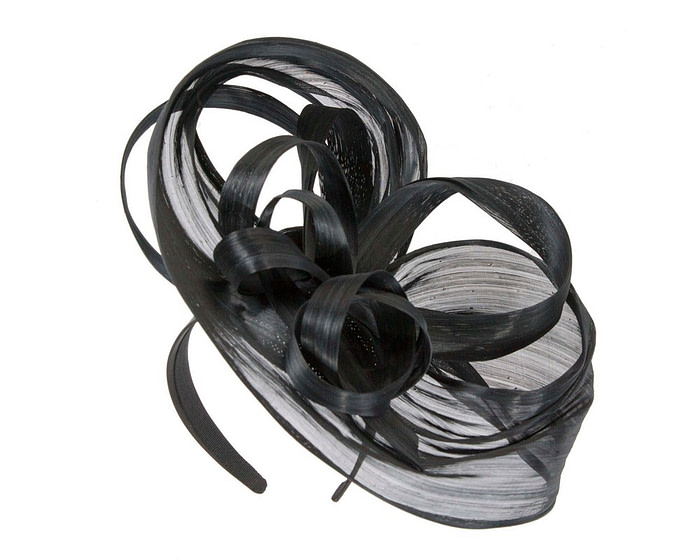 Large Black fascinator by Fillies Collection - Image 2