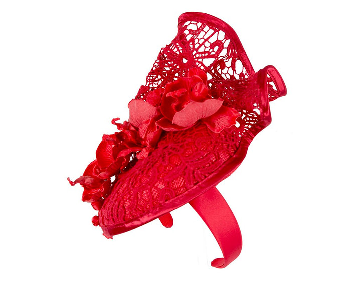 Red lace covered pillbox fascinator - Image 3