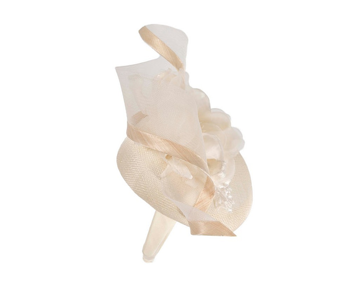 Cream pillbox fascinator with flower by Fillies Collection - Image 4