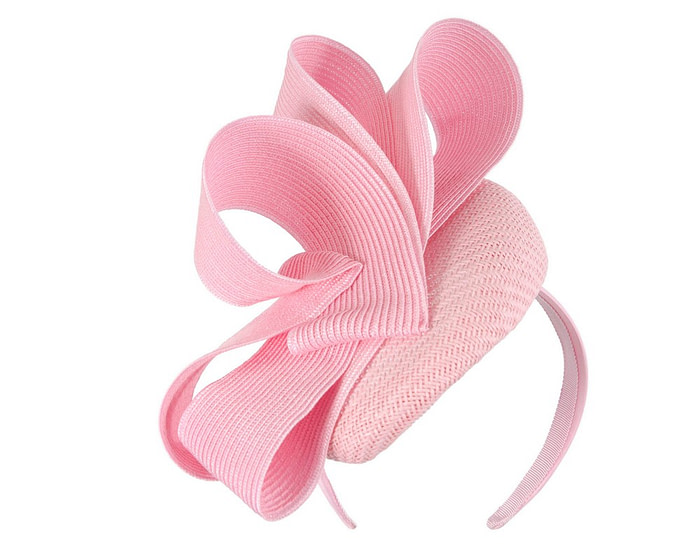 Pink pillbox fascinator by Fillies Collection - Image 2