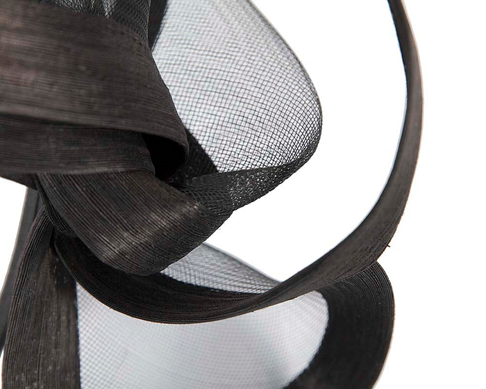 Black edgy racing fascinator by Fillies Collection - Image 3