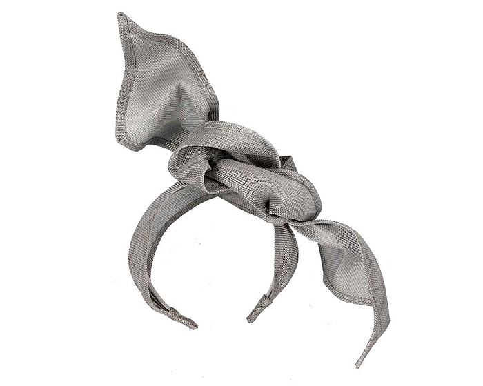 Silver linen constructed fascinator - Image 4