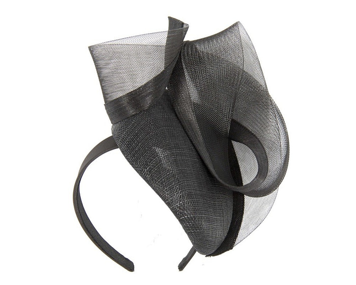 Tall black pillbox fascinator - Image 2