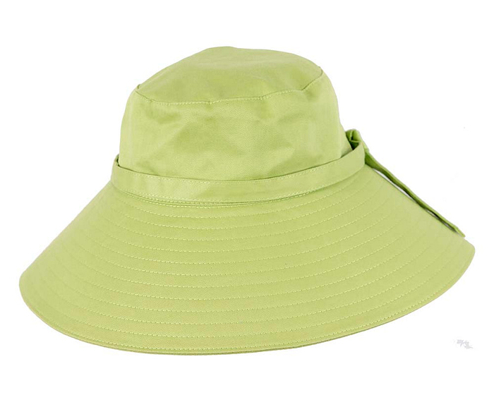 Green ladies summer hat by Betmar - Image 2