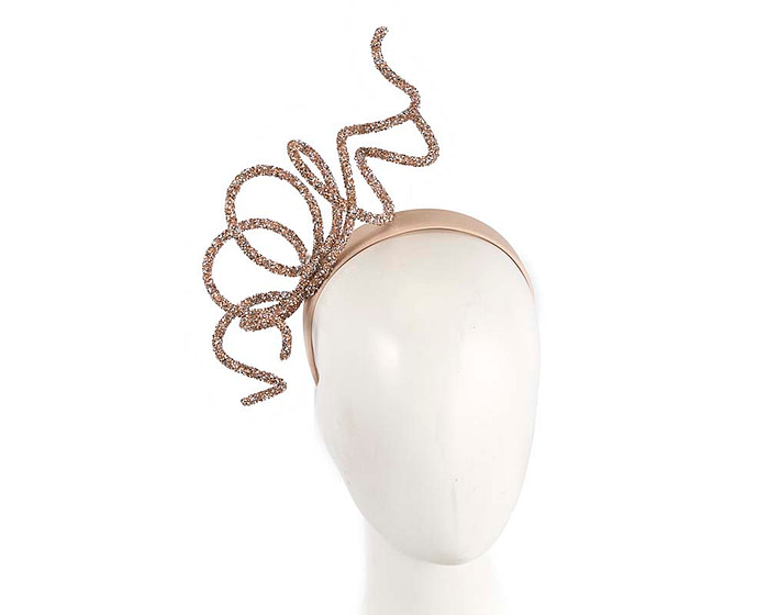 Bespoke sculptured gold fascinator by Cupids Millinery