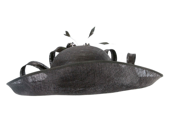 Large black sinamay fashion hat - Image 3