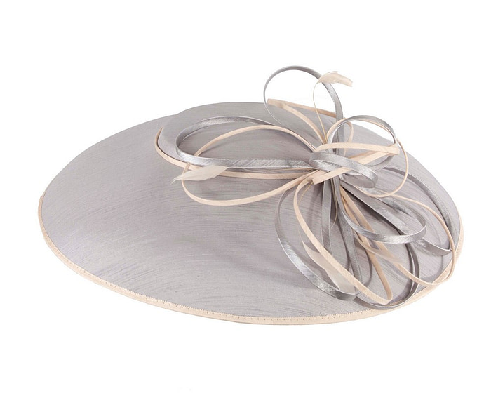 Large silver fascinator hat - Image 3