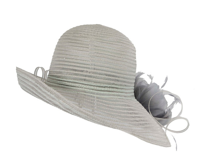 Silver hat with feather flower - Image 6