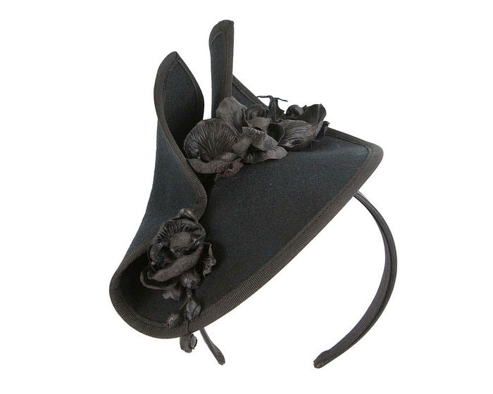 Black winter felt fascinator with orchid - Image 2