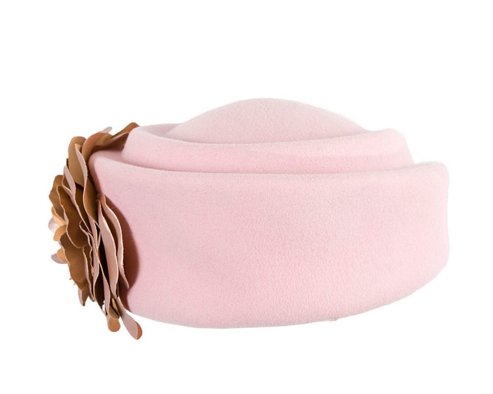 Large pink felt beret with leather flower - Image 3