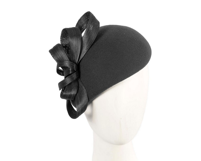 Stylish black felt beret hat by Fillies Collection