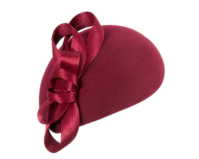 Stylish burgundy felt beret hat by Fillies Collection - Image 2