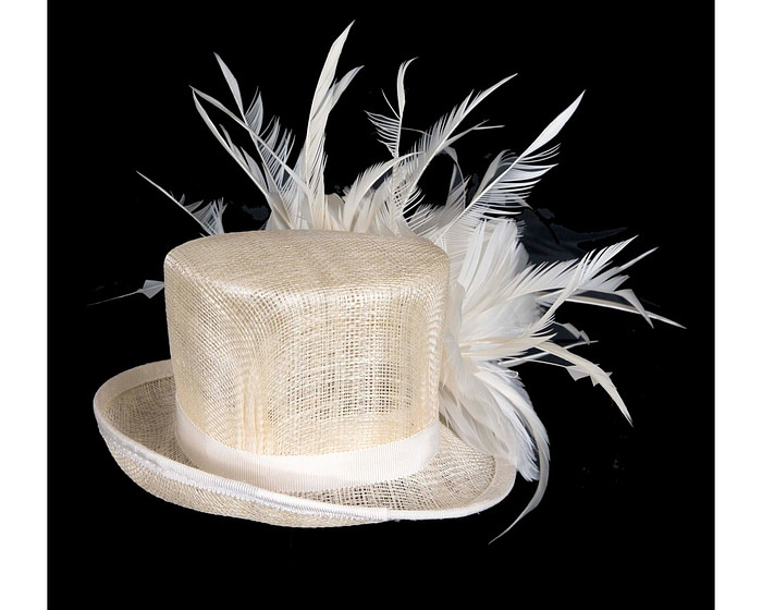 Cream sinamay and feathers fascinator - Image 3