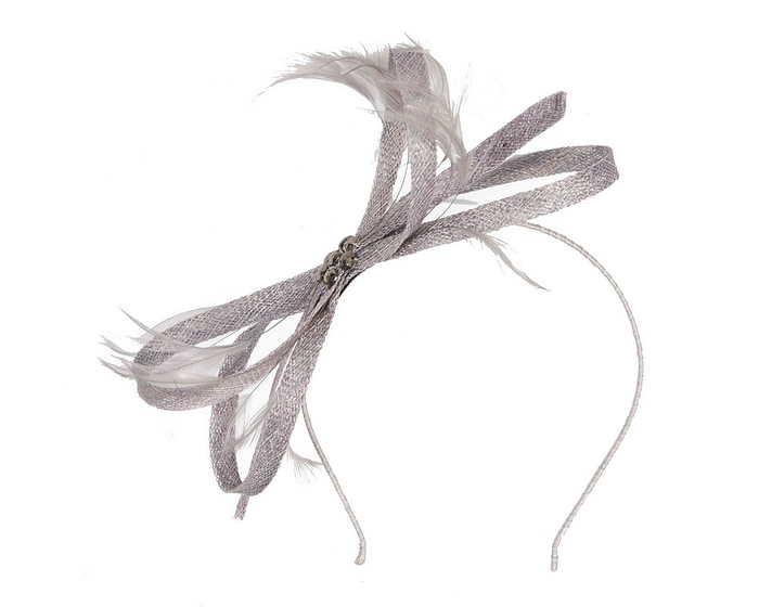 Grey sinamay loops and feathers fascinator - Image 2