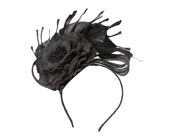 Black flower and feathers fascinator - Image 2