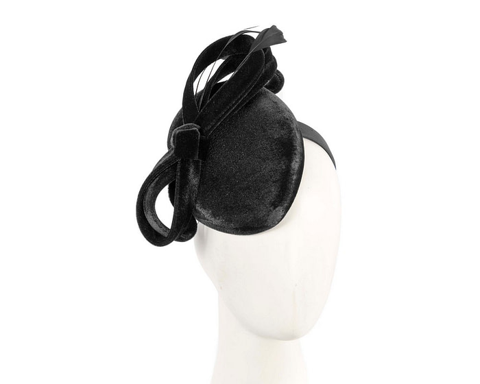 Black velvet pillbox winter fascinator