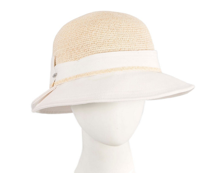 White straw ladies summer beach hat