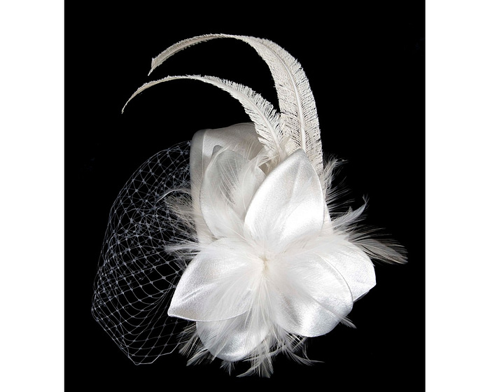 White Custom Made Cocktail Hat Fascinator with veiling - Image 3