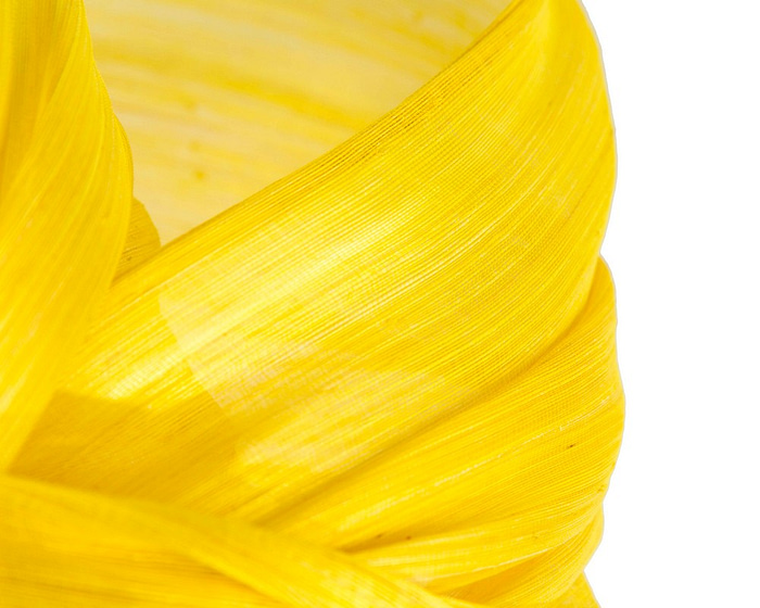 Bespoke yellow silk abaca racing fascinator by Fillies Collection - Image 3