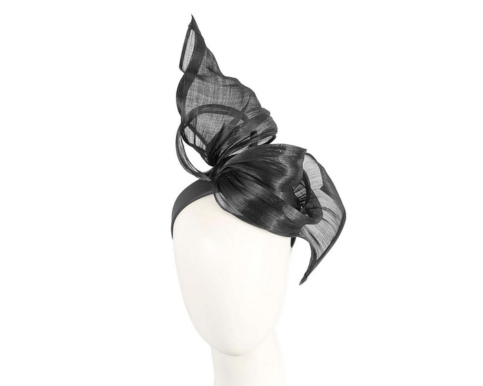 Bespoke black silk abaca fascinator by Fillies Collection