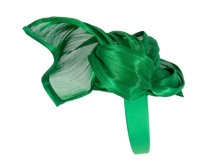 Bespoke green silk abaca fascinator by Fillies Collection - Image 4