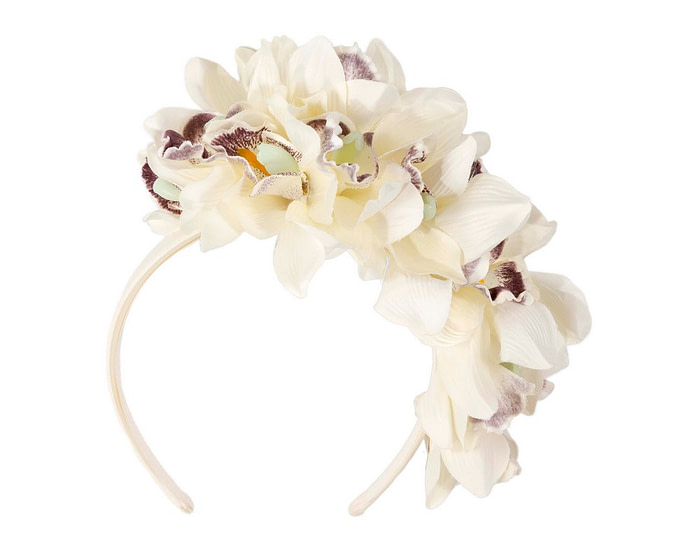 Hand made exclusive cream fascinator headband - Image 4