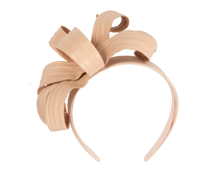 Elegant Nude Bow Fascinator by Max Alexander - Image 2