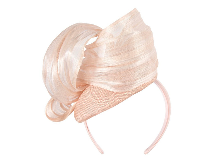 Blush pink pillbox fascinator with silk abaca bow by Fillies Collection - Image 6