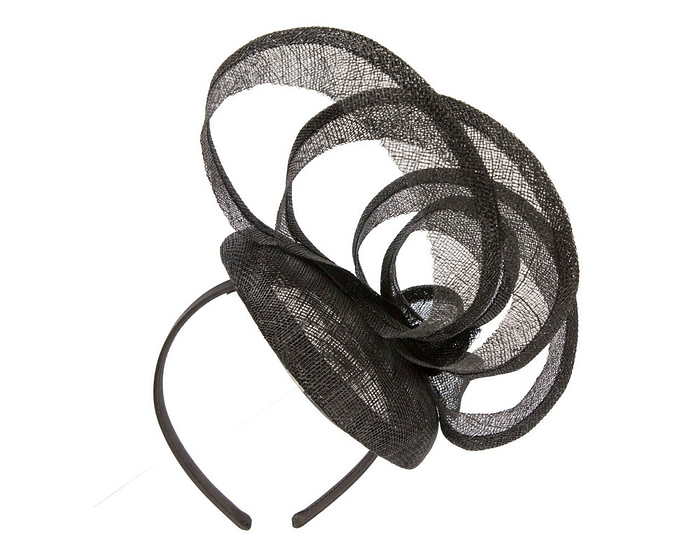 Sculpted black sinamay fascinator by Max Alexander - Image 6