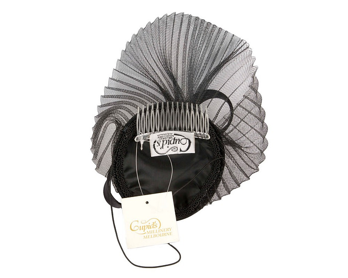 Black custom made fascinator hat for special ocassion - Image 4