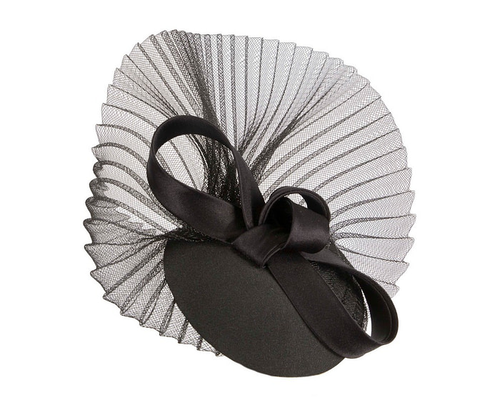 Black custom made fascinator hat for special ocassion - Image 2