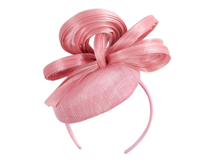 Exclusive dusty pink pillbox fascinator by Fillies Collection - Image 6