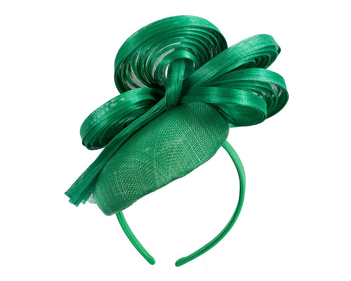 Exclusive green pillbox fascinator by Fillies Collection - Image 6