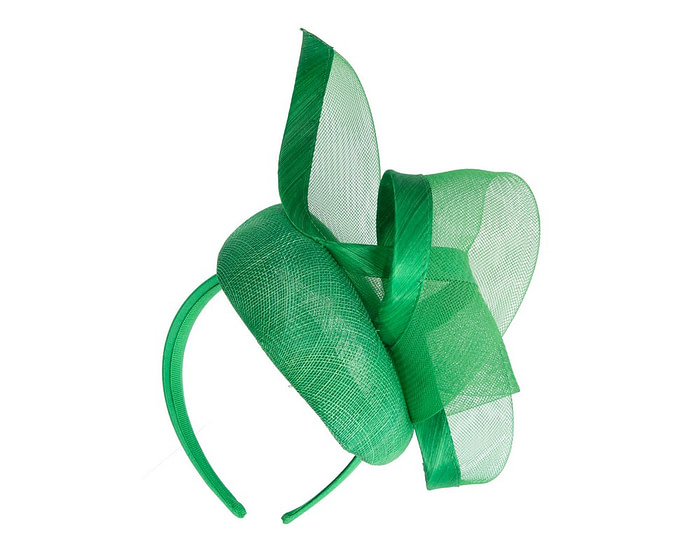 Green pillbox fascinator by Fillies Collection - Image 6