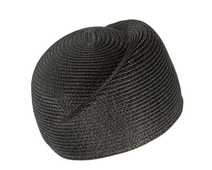 Designers black braided ladies winter hat - Image 2
