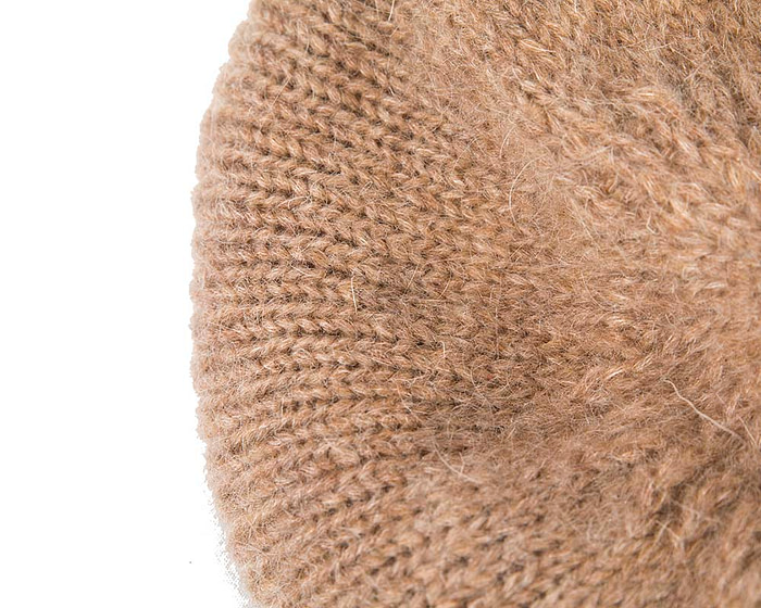 Warm beigewinter beret - Image 3