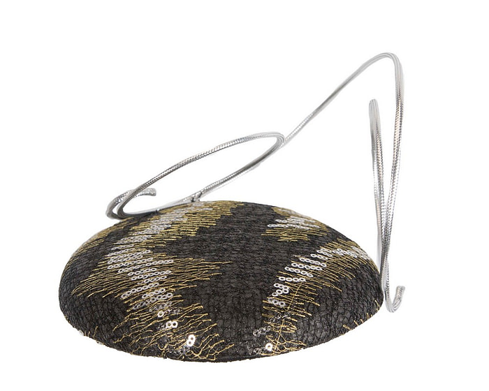 Bespoke designers black & silver fascinator - Image 4
