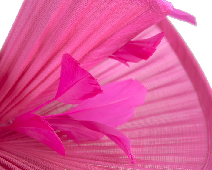 Large fuchsia jinsin racing fascinator by Fillies Collection - Image 4