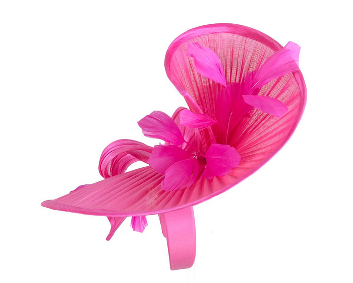 Large fuchsia jinsin racing fascinator by Fillies Collection - Image 3