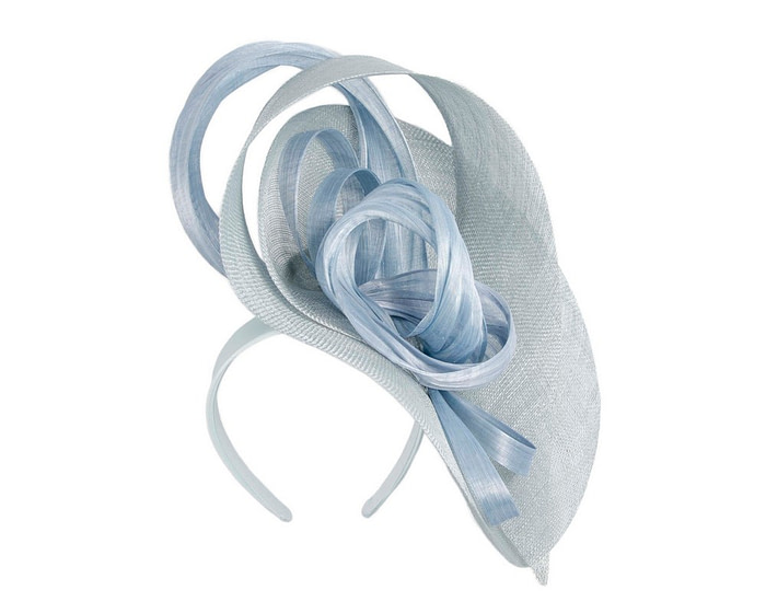 Large light blue sinamay fascinator by Fillies Collection - Image 2