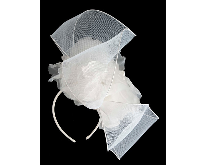 Large structured white fascinator by Fillies Collection - Image 6