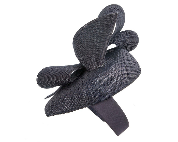 Navy pillbox fascinator by Fillies Collection - Image 4