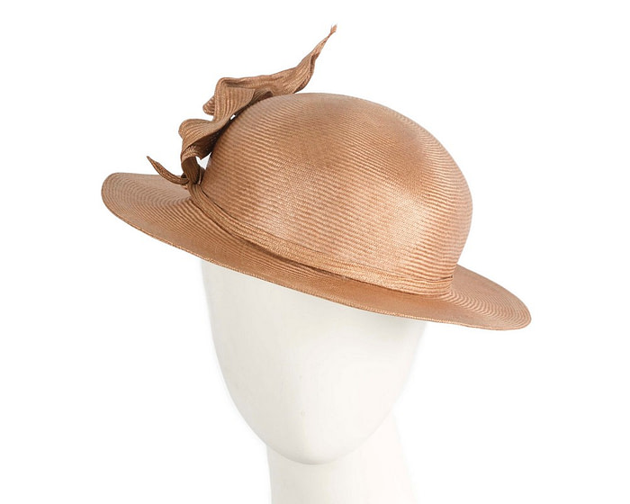 Exclusive straw vintage hat