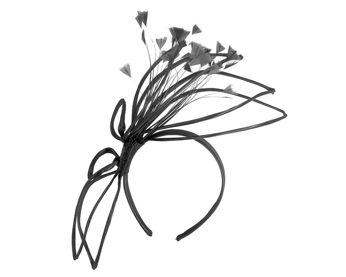 Thin outline black fascinator with feathers - Image 2