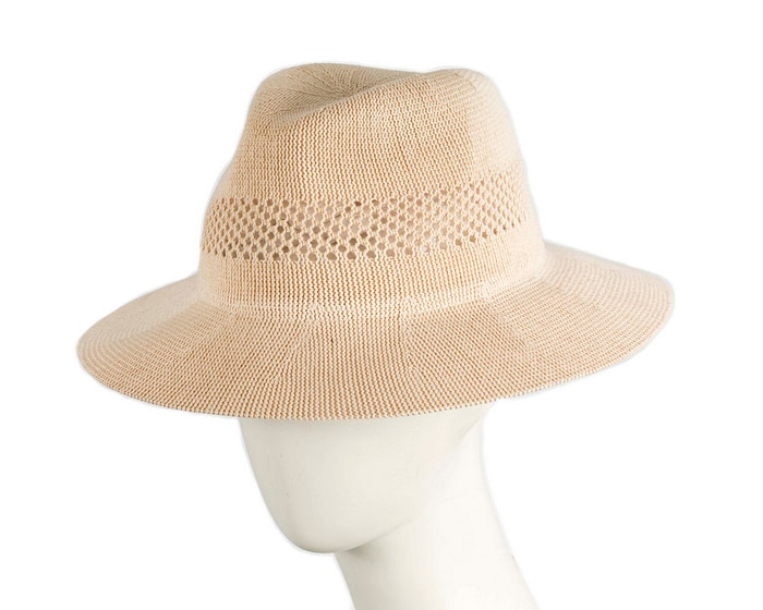Crushable knitted fedora hat