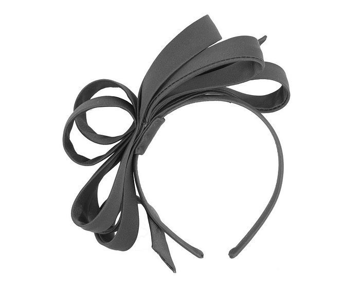 Black bow racing fascinator by Max Alexander - Hats From OZ